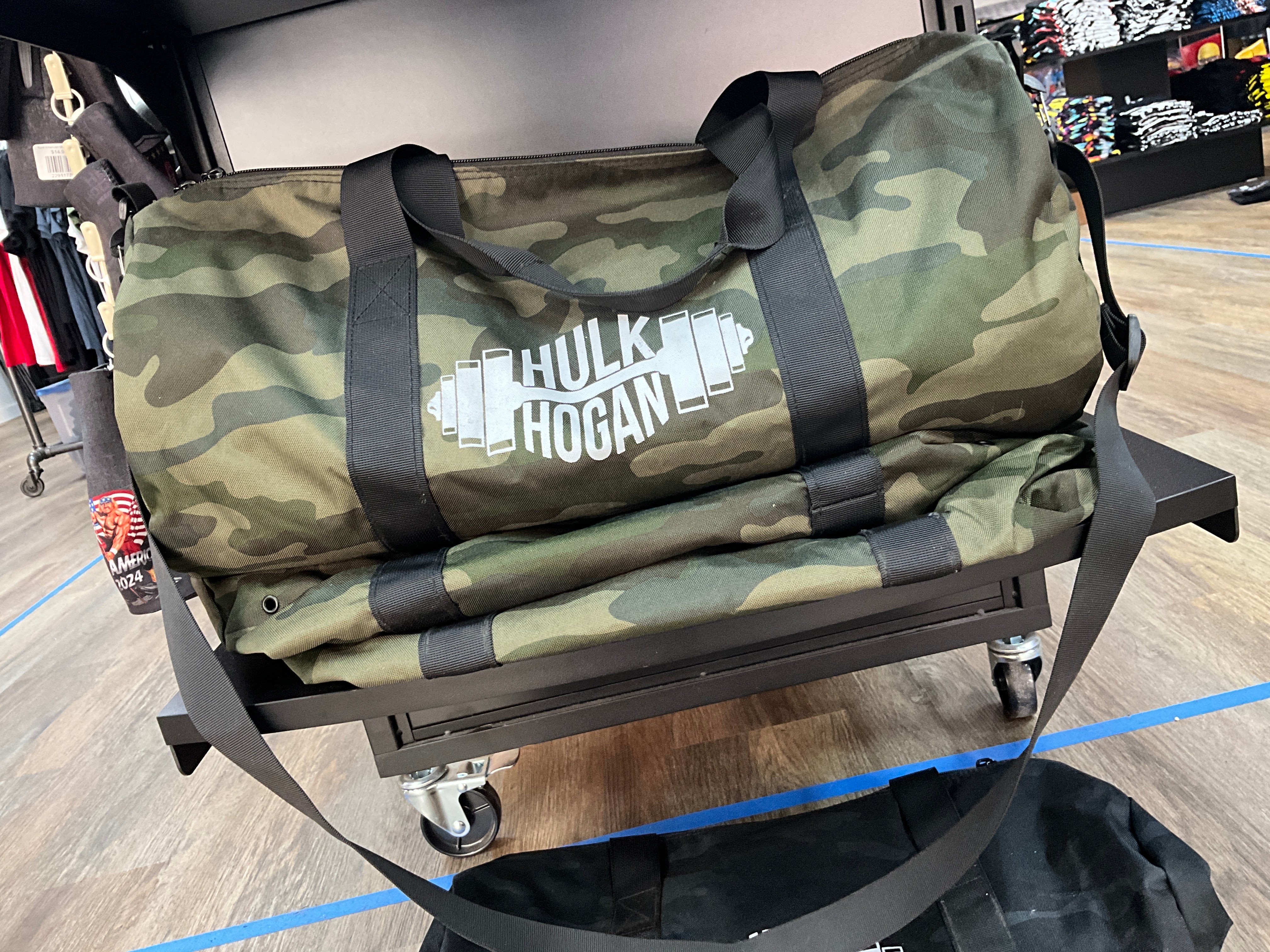Green Camo Day Bag Duffle Bag - Image 2